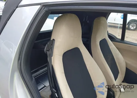 2009 Smart Fortwo Brabus/Passion from USA, damaged, VIN WMEEK31X49K209158